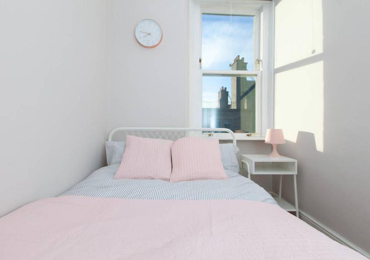 Bright And Modern Causewayside Apartment Эдинбург Экстерьер фото
